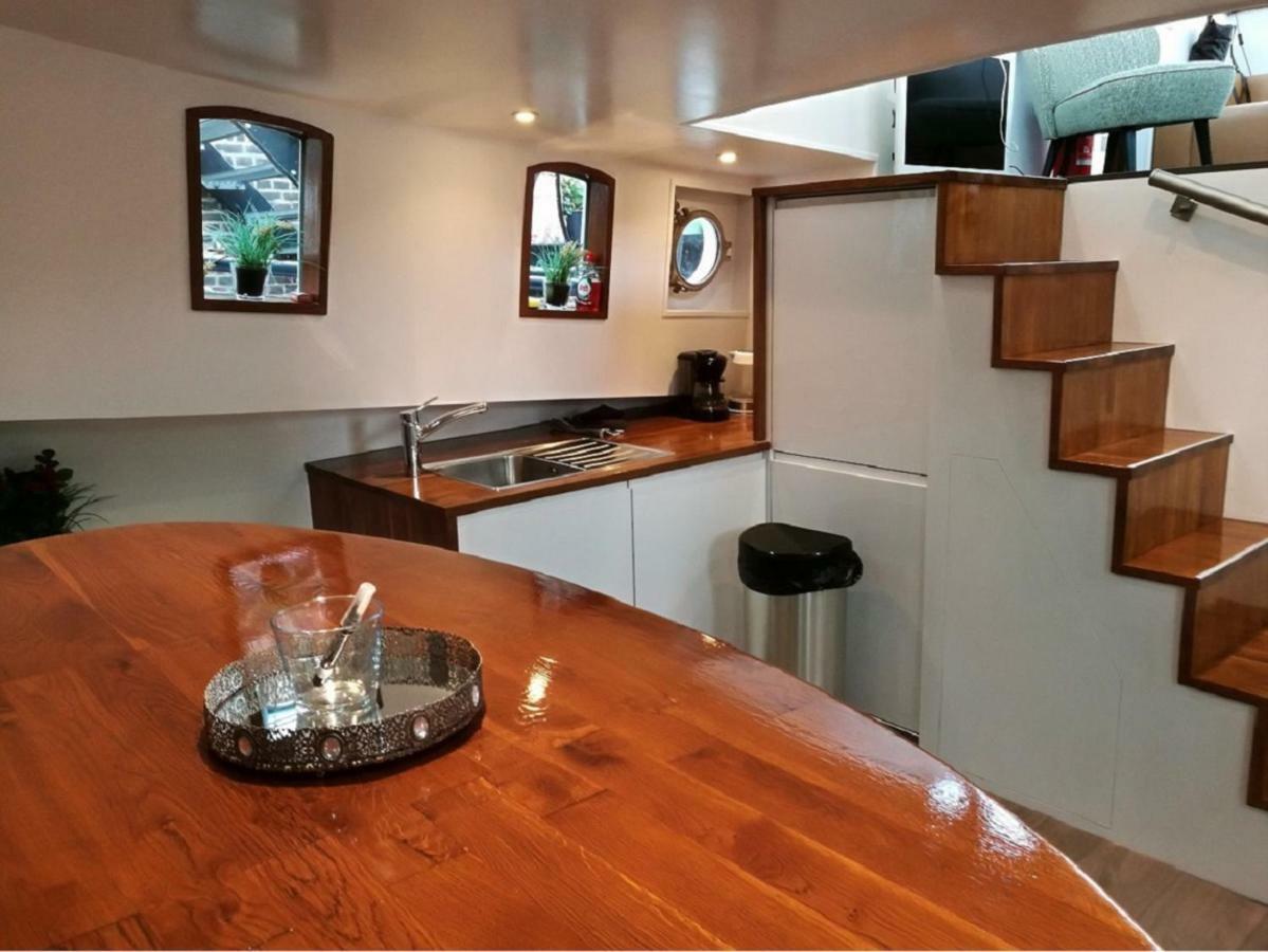 Houseboat Rose Daire Amsterdam Dış mekan fotoğraf